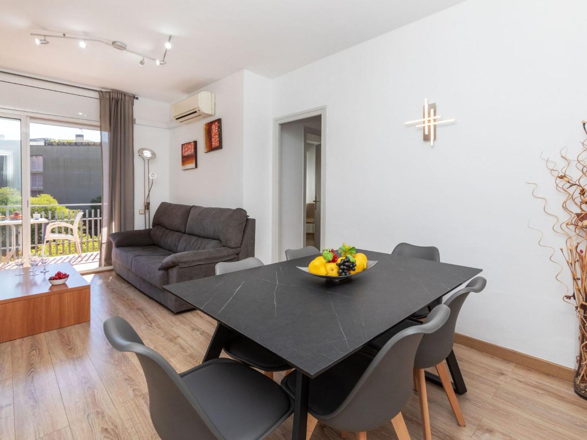 Apartment Eixample Esq Rocafort Diputacio By Interhome Barcelona Exterior foto